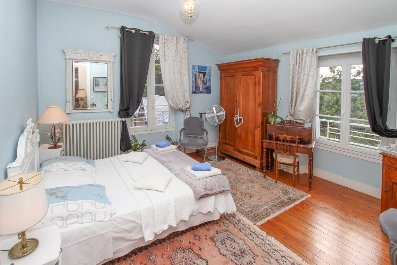 Manoir Des Turets Bed & Breakfast Yvre-l'Eveque ภายนอก รูปภาพ