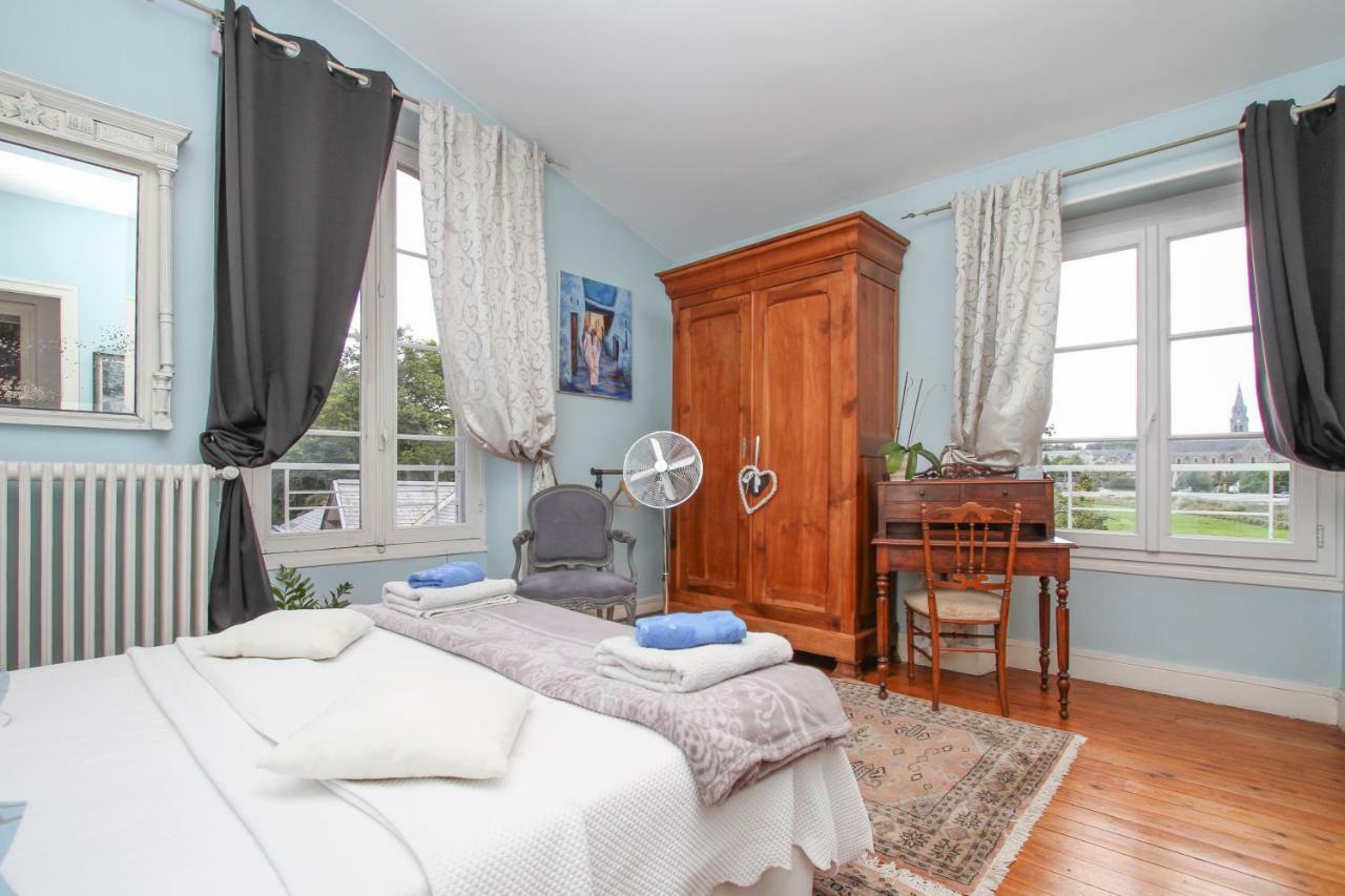 Manoir Des Turets Bed & Breakfast Yvre-l'Eveque ภายนอก รูปภาพ